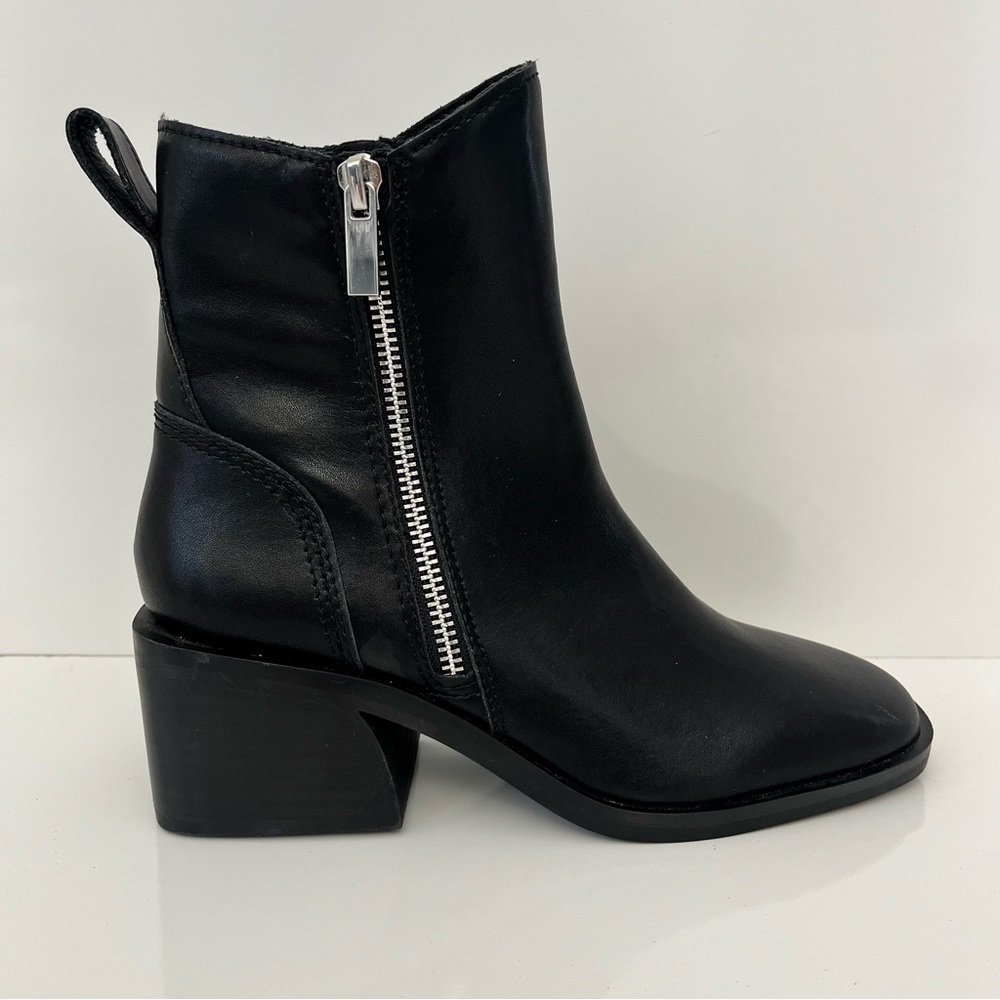 STEVE MADDEN Ruthy Block Heel Leather Boots in Black NEW